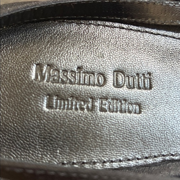NWT. Massimo Dutti Limited Edition Black Satin Effect Wedge Shoes. Size 8. - Picture 8 of 13